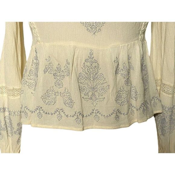 Altar'd State Boho Smocked Embroidered Peasant Top Blouse LS Cream Navy Sz XS - Picture 3 of 7